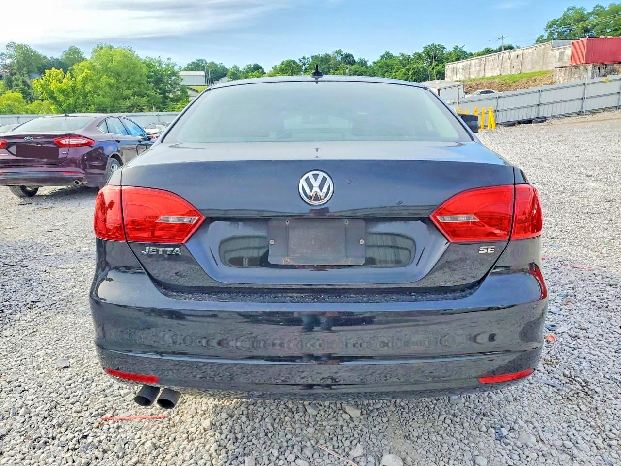 2014 Volkswagen Jetta Se Black vin: 3VWD17AJ3EM394562