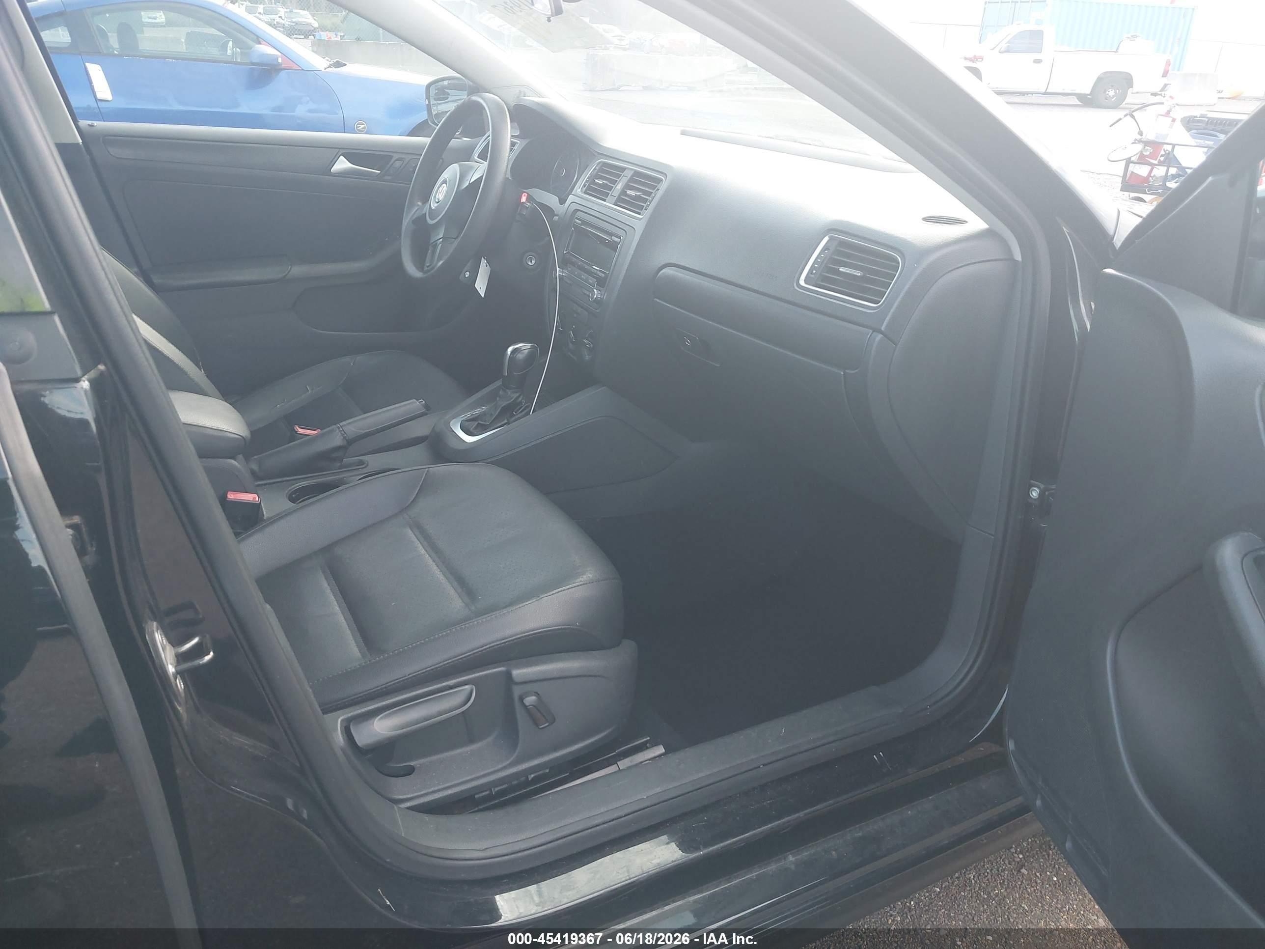 2014 Volkswagen Jetta 1.8t Se Black vin: 3VWD17AJ3EM415894