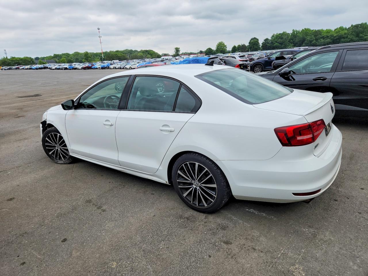 2015 Volkswagen Jetta Se White vin: 3VWD17AJ3FM203806