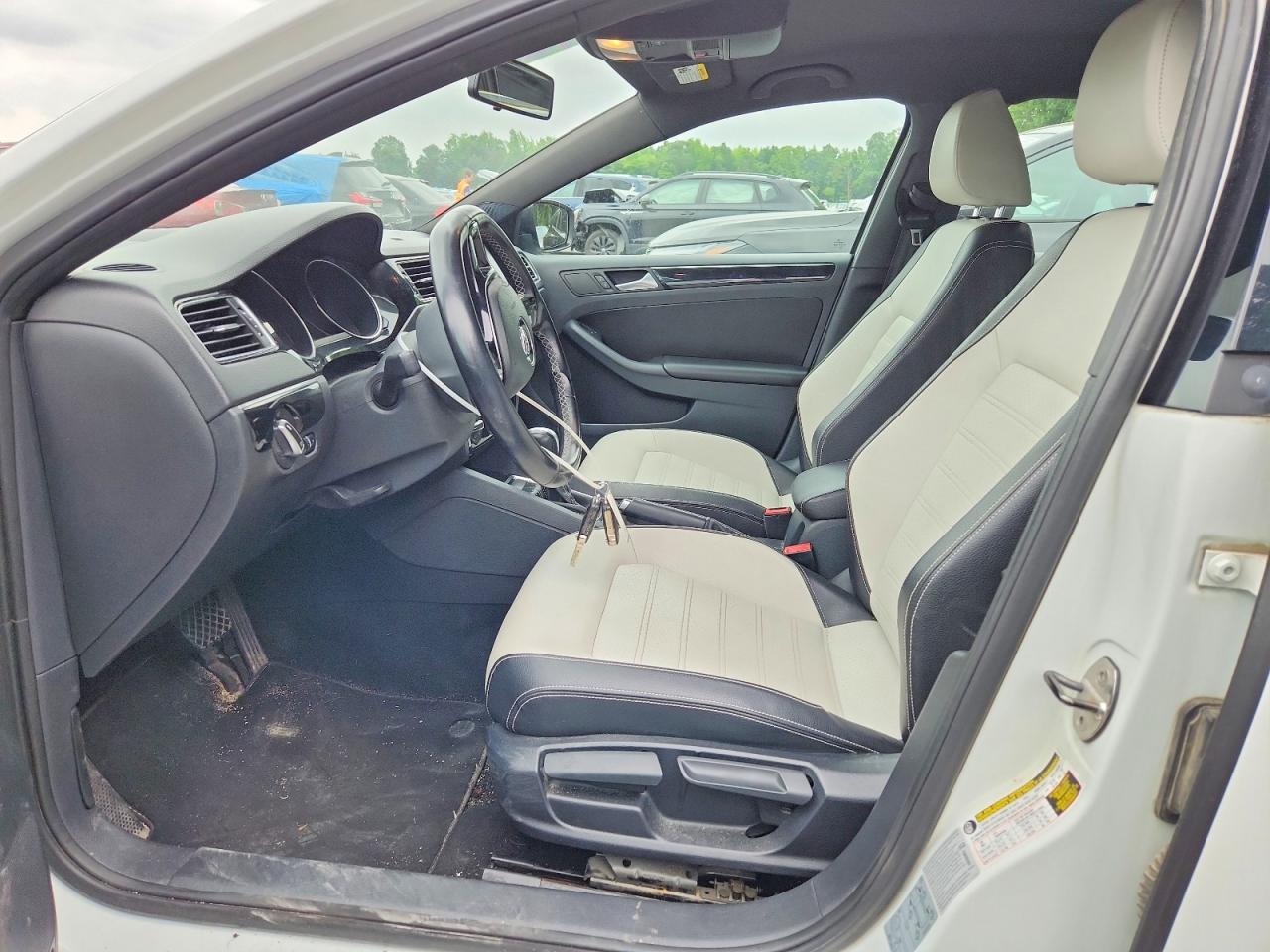2015 Volkswagen Jetta Se White vin: 3VWD17AJ3FM203806