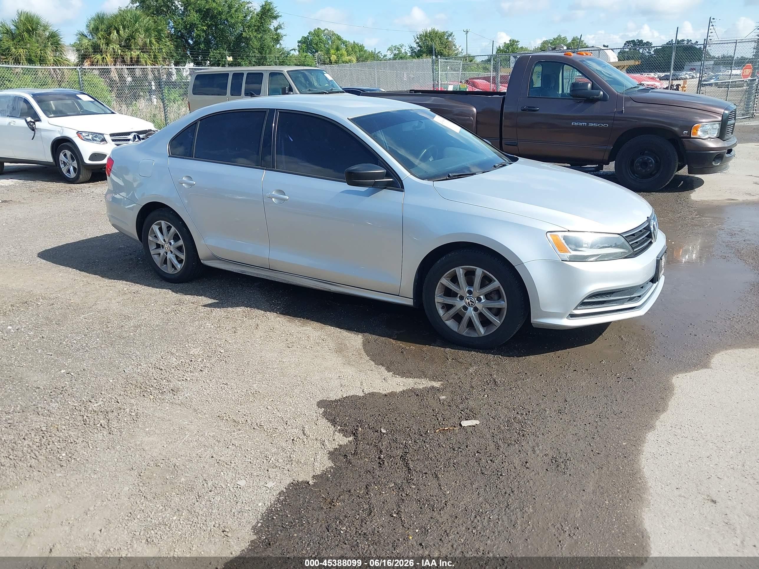 3VWD17AJ3FM217317