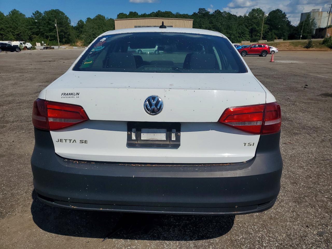 2015 Volkswagen Jetta Se White vin: 3VWD17AJ3FM288081