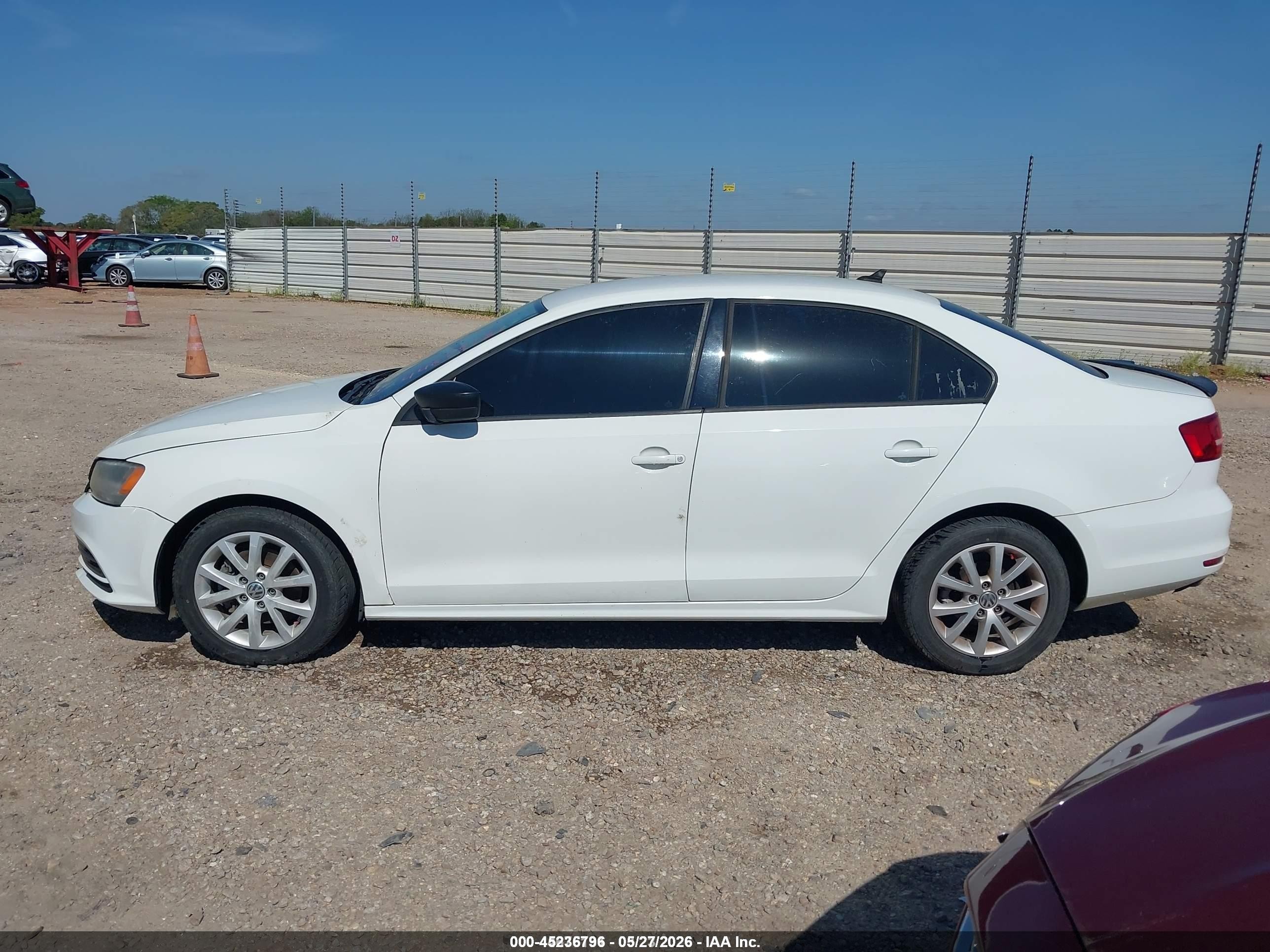 2015 Volkswagen Jetta 1.8t Se White vin: 3VWD17AJ3FM418781