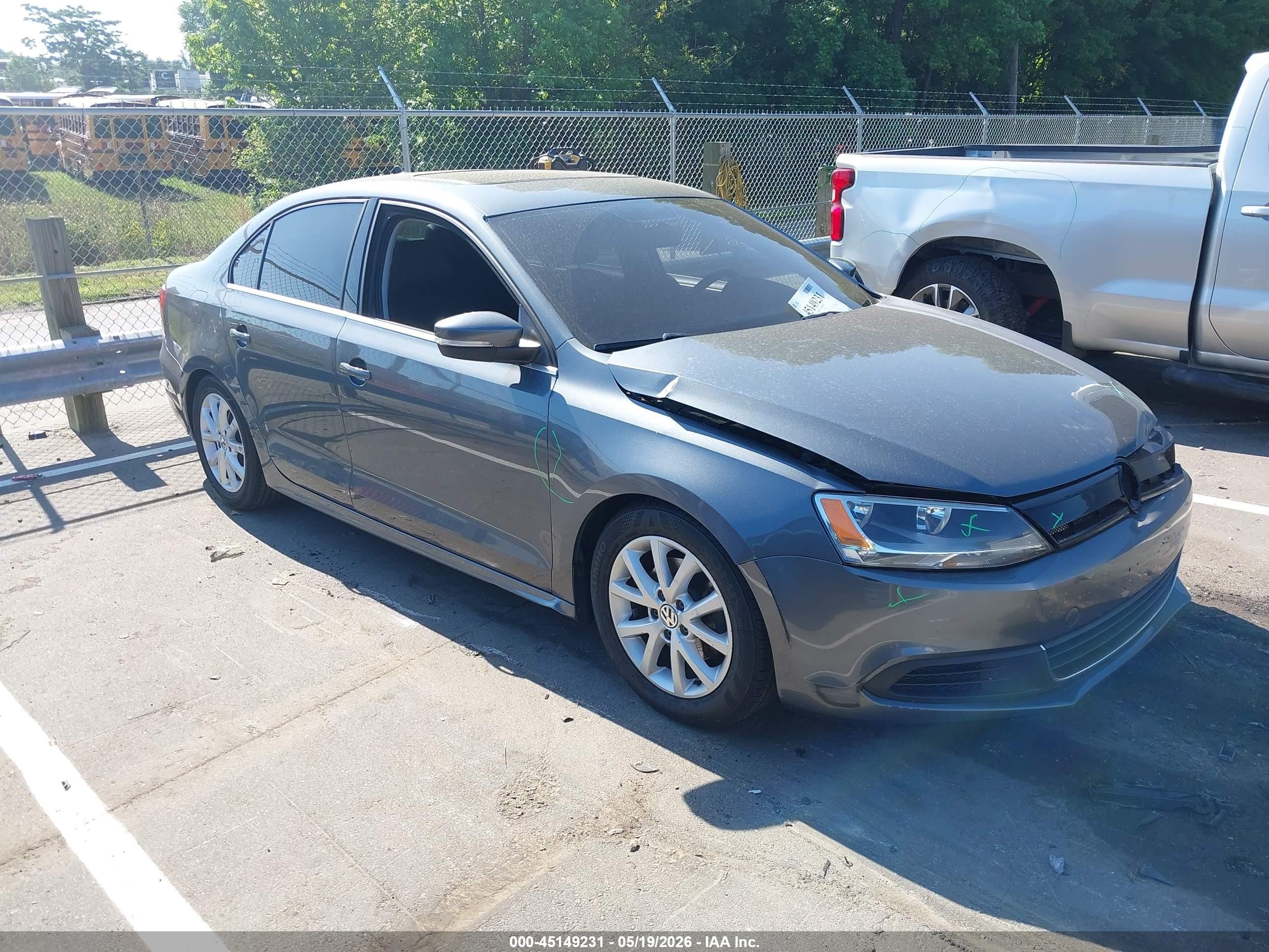3VWD17AJ4EM213792