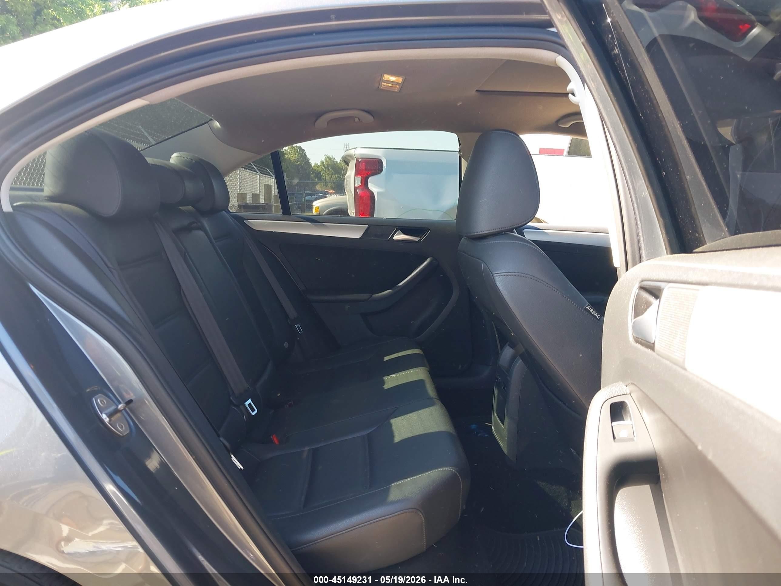 2014 Volkswagen Jetta 1.8t Se Gray vin: 3VWD17AJ4EM213792
