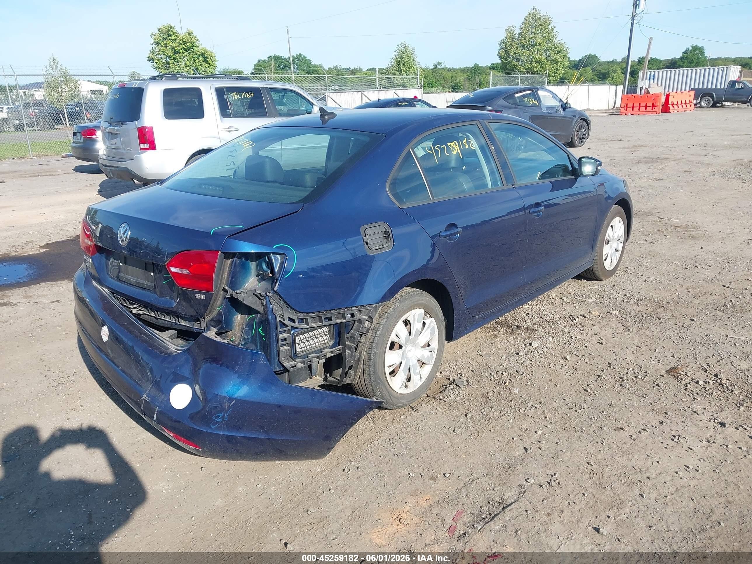 2014 Volkswagen Jetta 1.8t Se Синий vin: 3VWD17AJ4EM232861