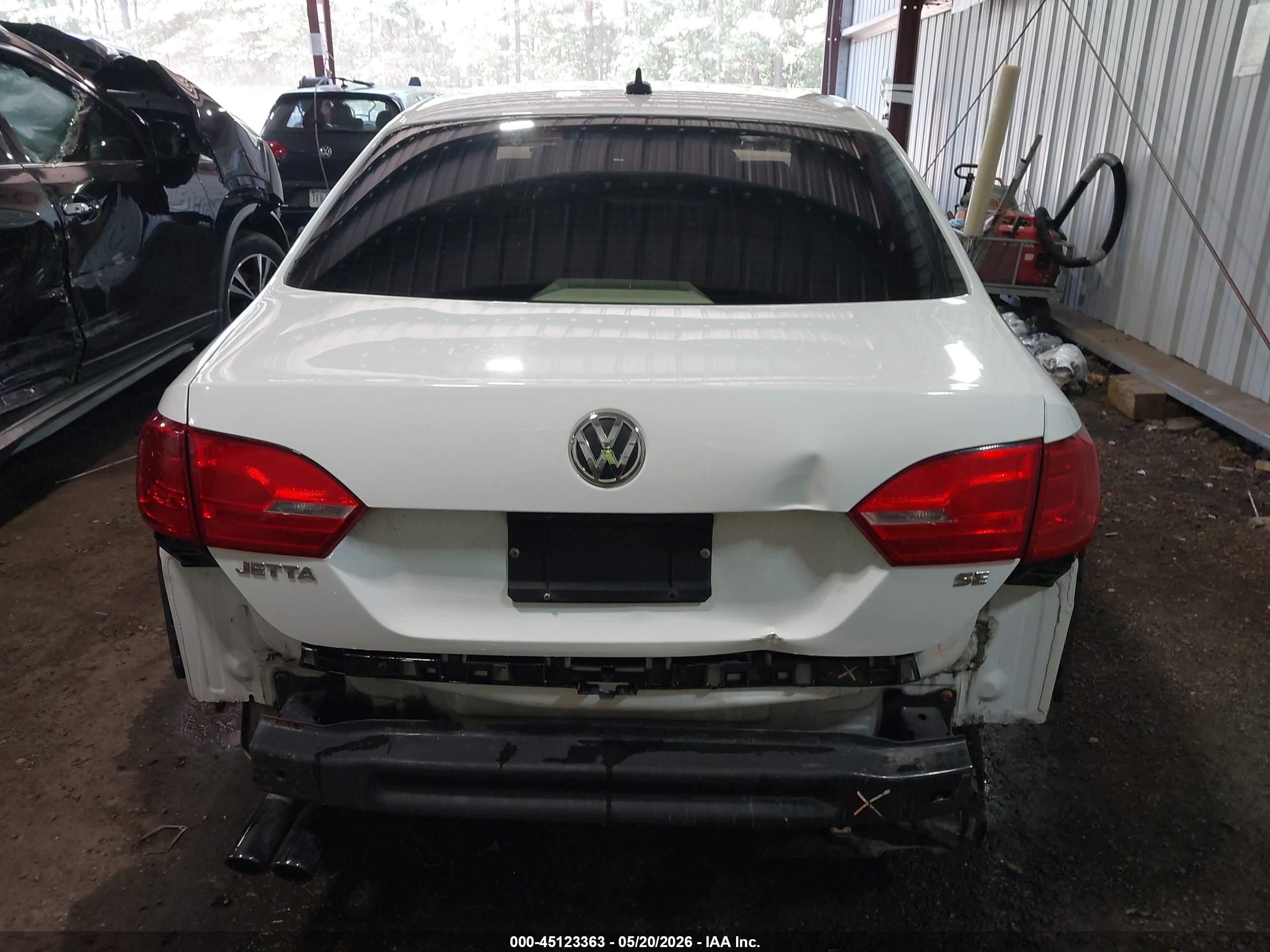 2014 Volkswagen Jetta 1.8t Se White vin: 3VWD17AJ4EM266539