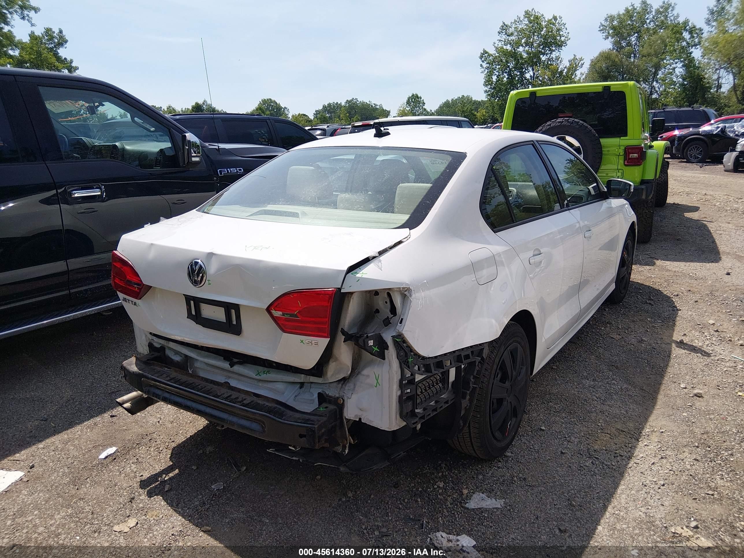 2014 Volkswagen Jetta 1.8t Se Белый vin: 3VWD17AJ4EM281302