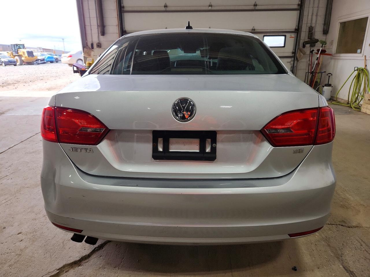2014 Volkswagen Jetta Se Silver vin: 3VWD17AJ4EM283406