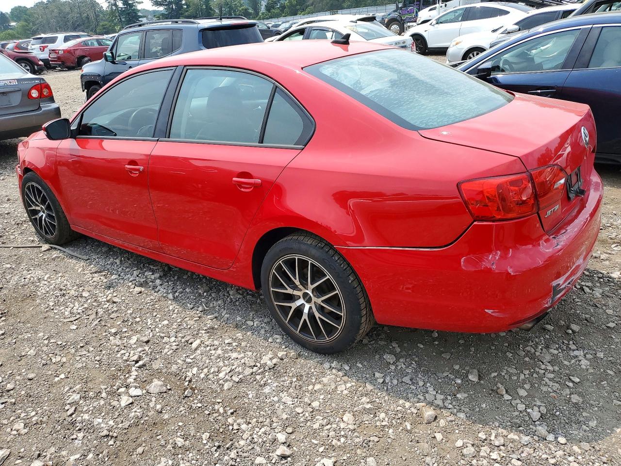 2014 Volkswagen Jetta Se Красный vin: 3VWD17AJ4EM283647