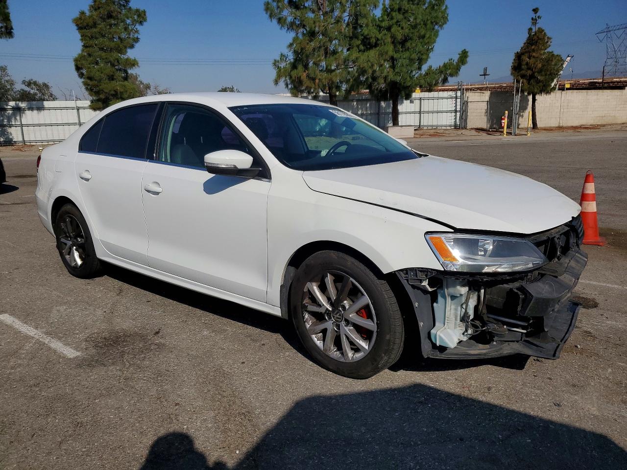 2014 Volkswagen Jetta Se Белый vin: 3VWD17AJ4EM285320