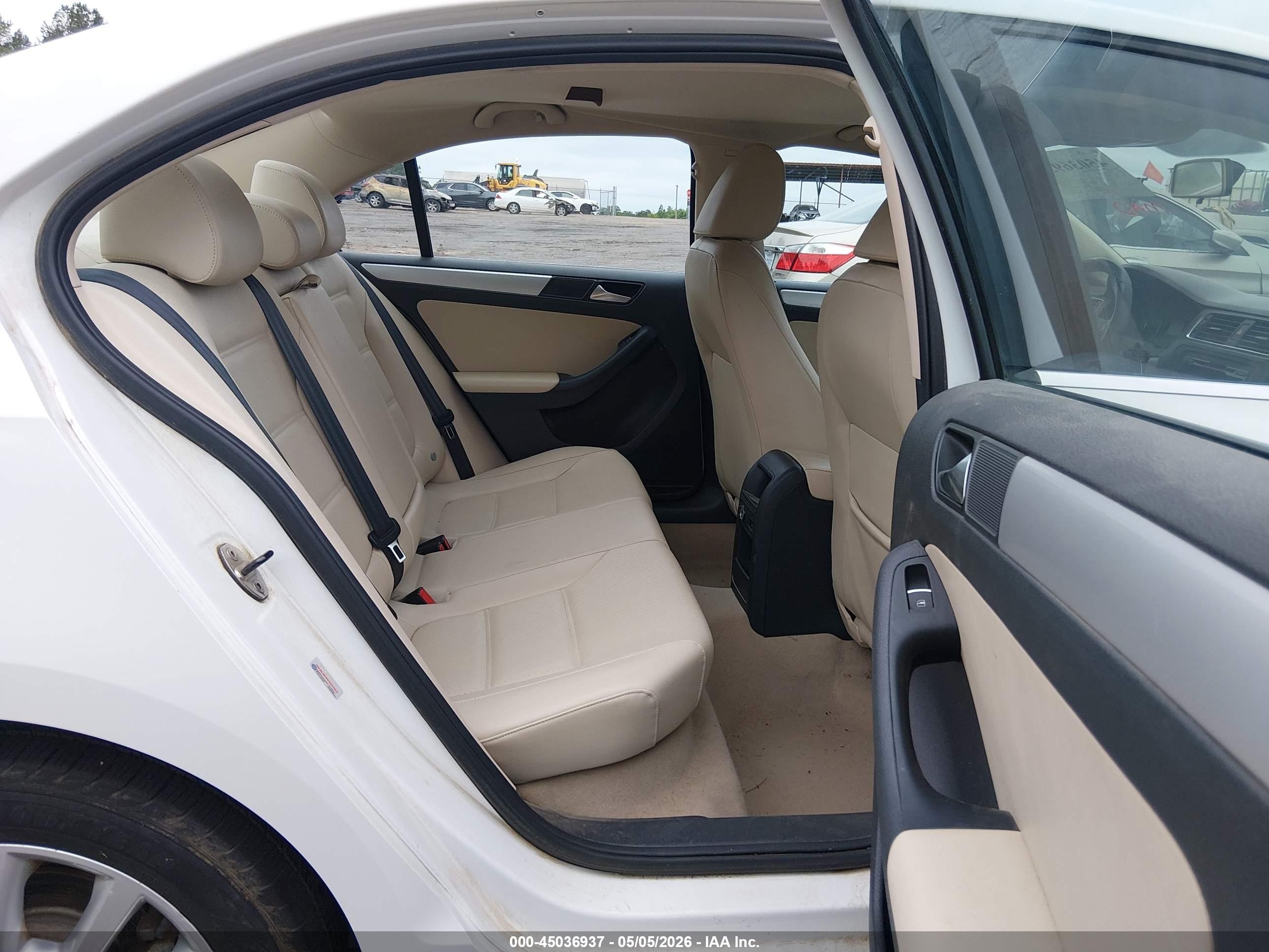 2014 Volkswagen Jetta 1.8t Se White vin: 3VWD17AJ4EM286760