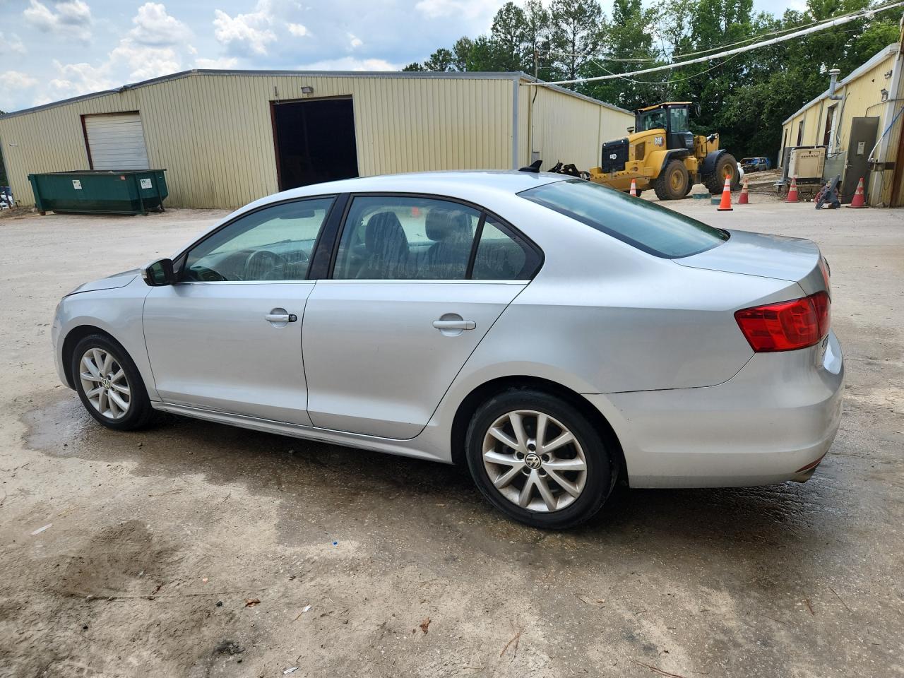 2014 Volkswagen Jetta Se Silver vin: 3VWD17AJ4EM289447 Damage: Left Front Door Moulding, Missing, Replacement Required