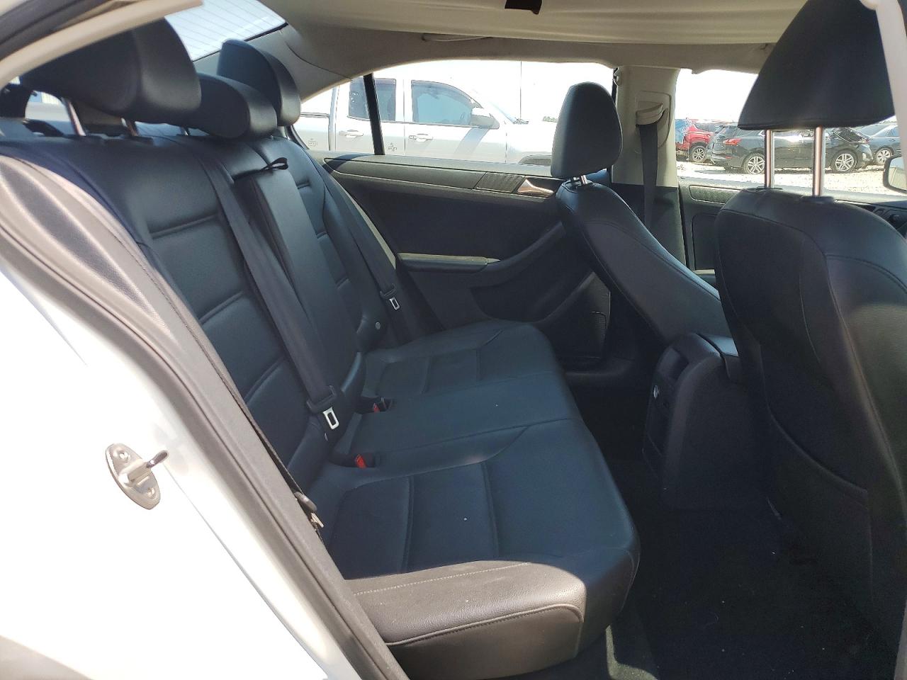 2014 Volkswagen Jetta Se Белый vin: 3VWD17AJ4EM294728