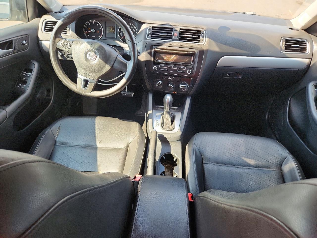 2014 Volkswagen Jetta Se Серый vin: 3VWD17AJ4EM296611