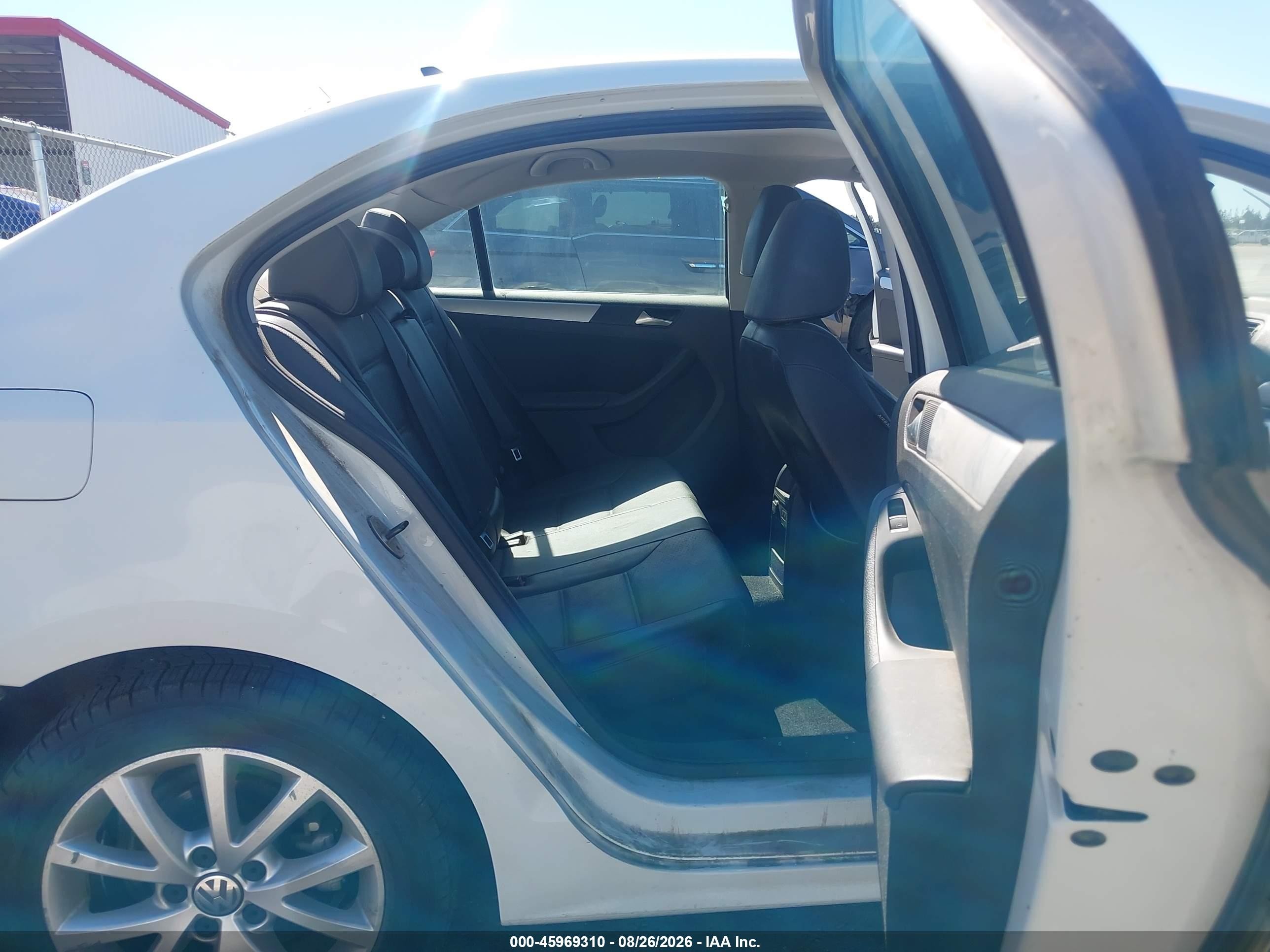 2014 Volkswagen Jetta 1.8t Se White vin: 3VWD17AJ4EM323354