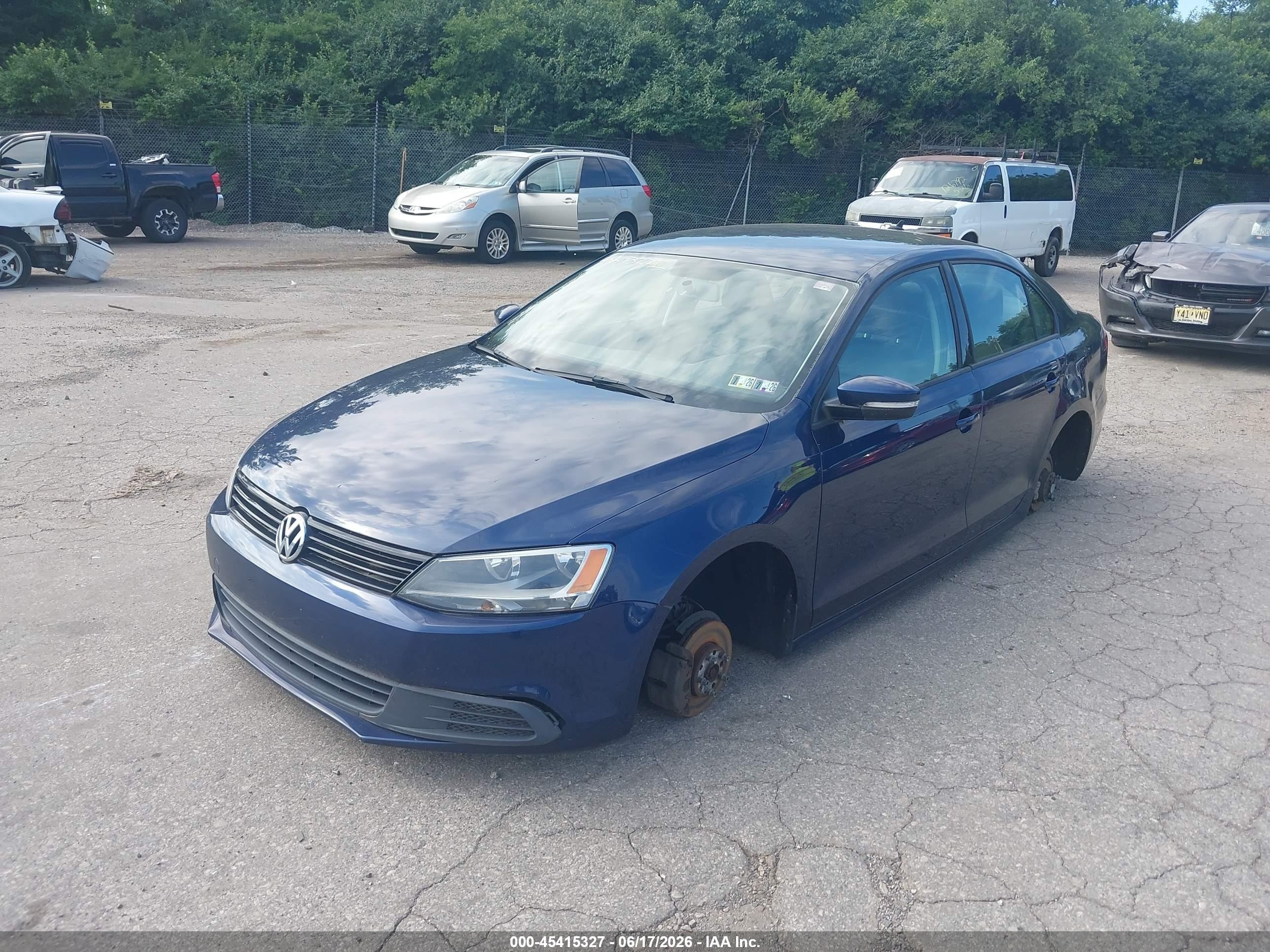 2014 Volkswagen Jetta 1.8t Se Blue vin: 3VWD17AJ4EM371601