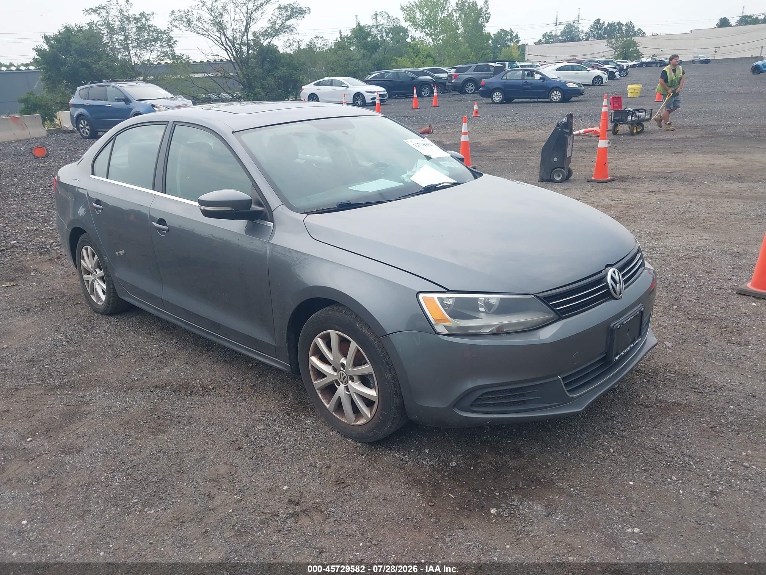 3VWD17AJ4EM390245