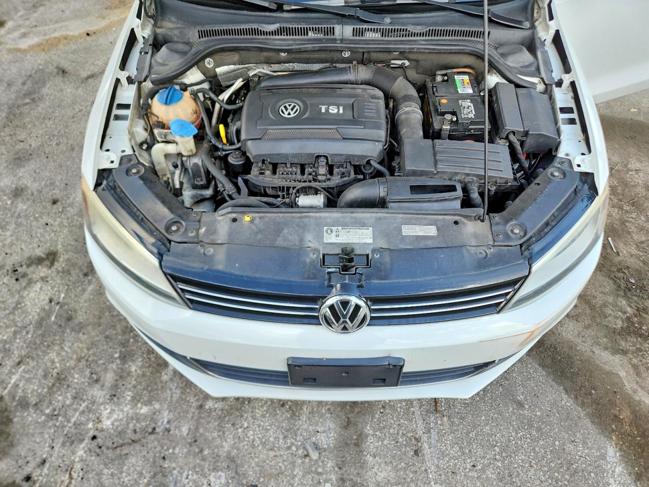 2014 Volkswagen Jetta Se Белый vin: 3VWD17AJ4EM403303