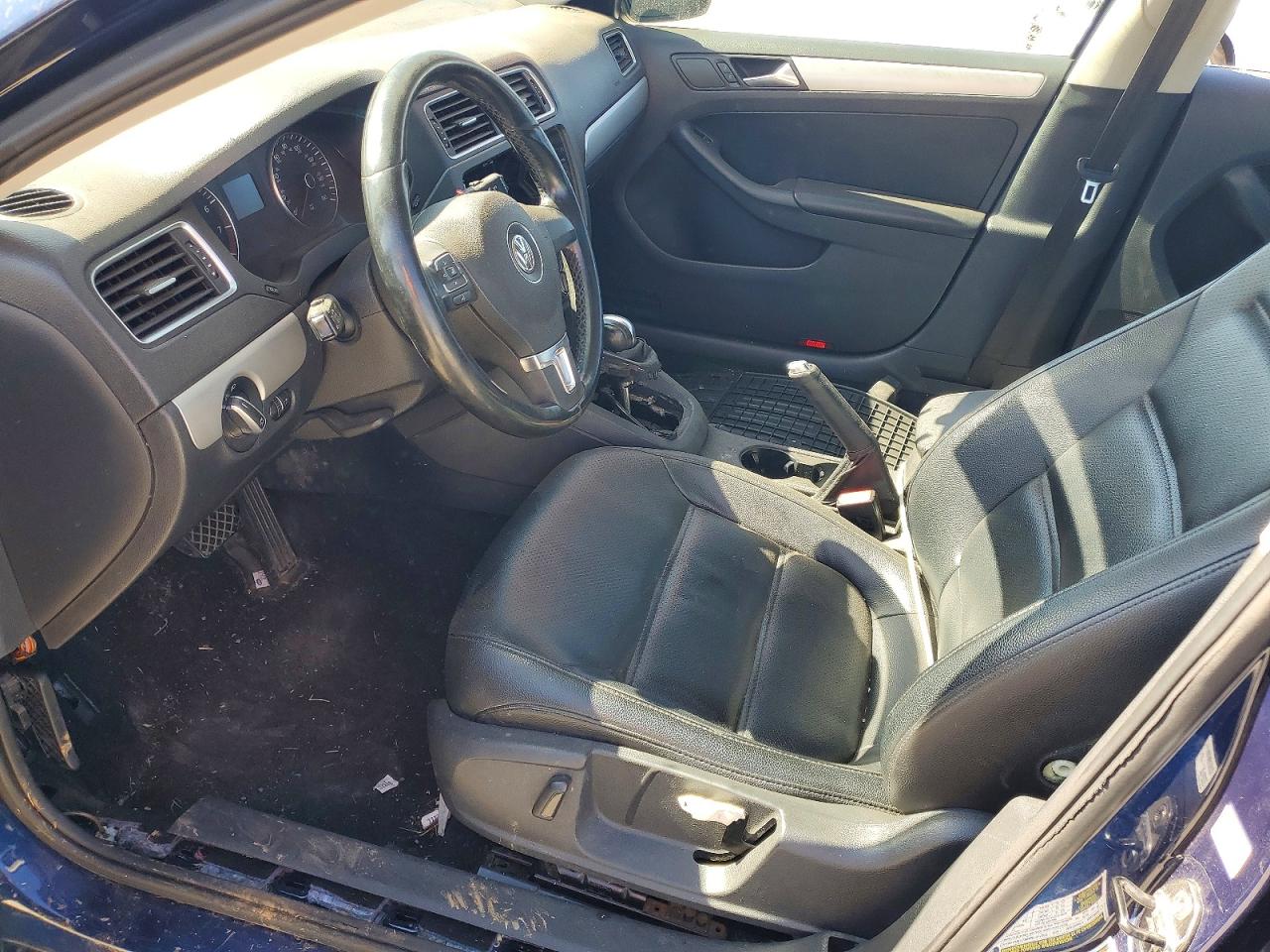 2014 Volkswagen Jetta Se Blue vin: 3VWD17AJ4EM430114