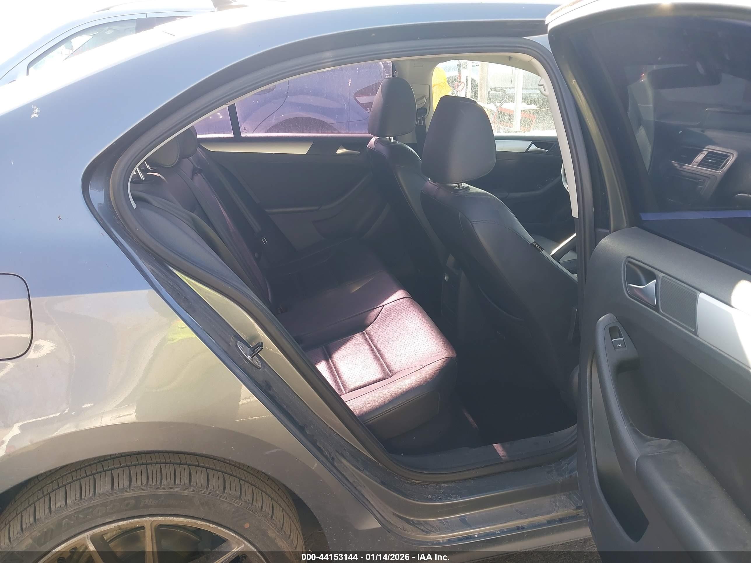2014 Volkswagen Jetta 1.8t Se Gray vin: 3VWD17AJ4EM439153