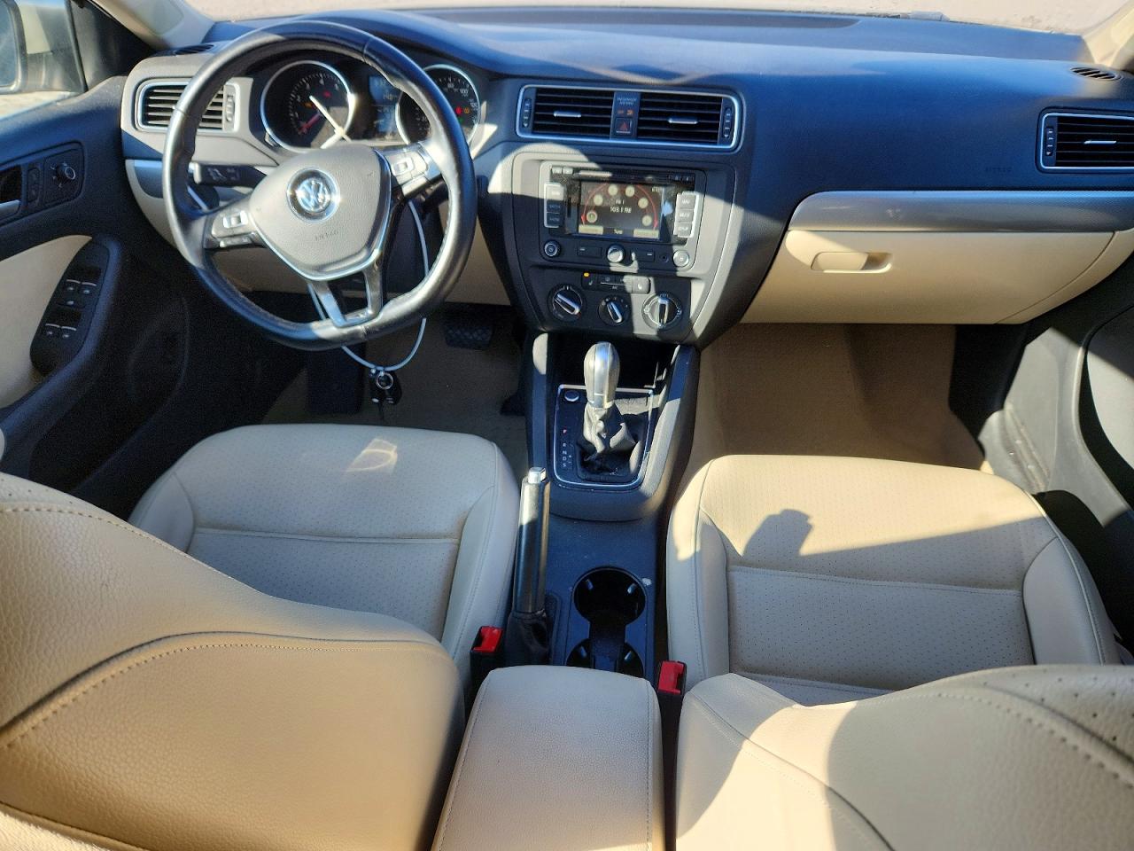2015 Volkswagen Jetta Se Золотой vin: 3VWD17AJ4FM204270