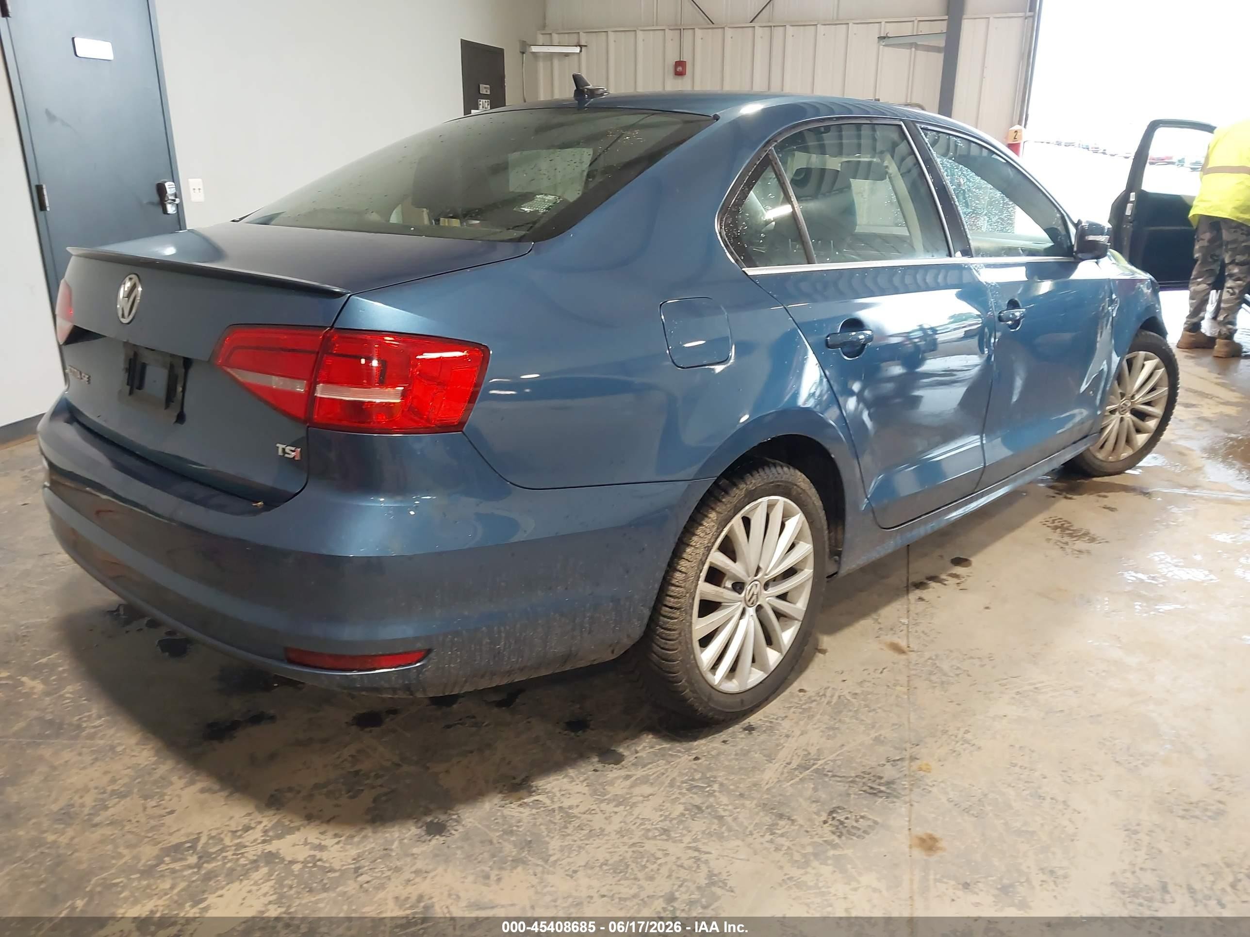 2015 Volkswagen Jetta 1.8t Se Blue vin: 3VWD17AJ4FM220968