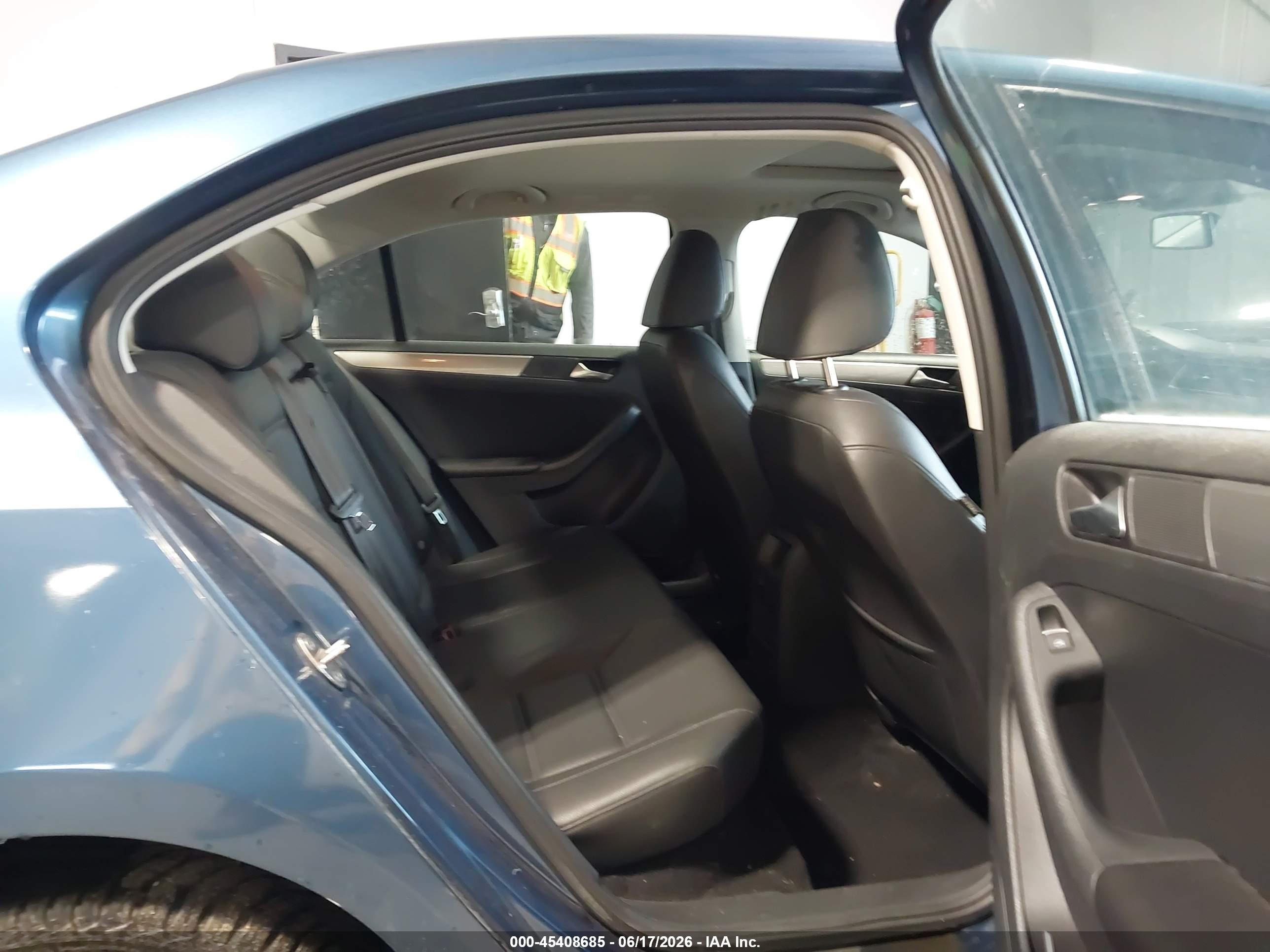 2015 Volkswagen Jetta 1.8t Se Blue vin: 3VWD17AJ4FM220968