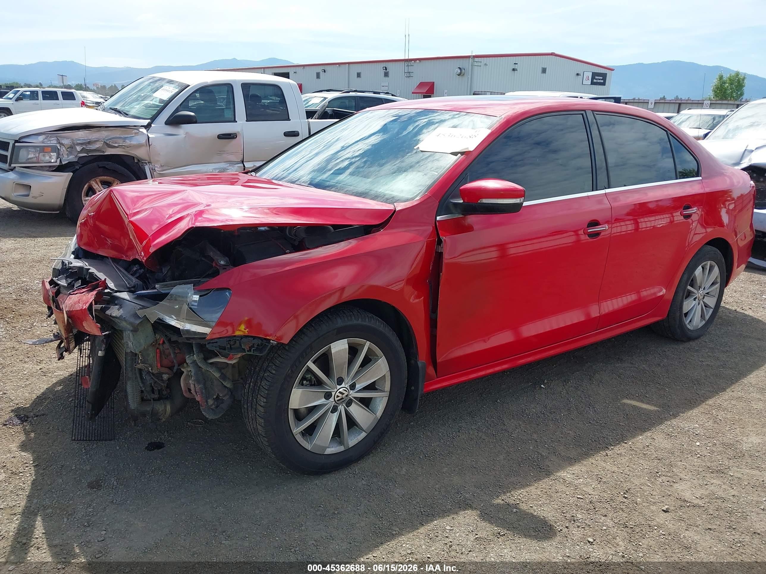 2015 Volkswagen Jetta 1.8t Se Красный vin: 3VWD17AJ4FM254411