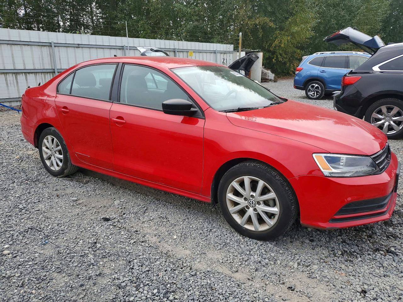 2015 Volkswagen Jetta Se Красный vin: 3VWD17AJ4FM262654