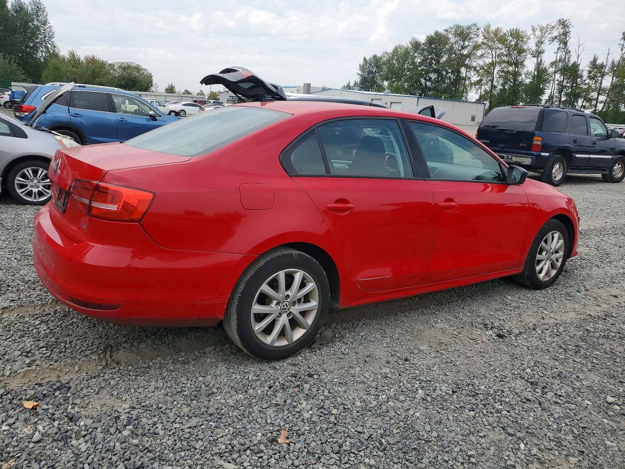 2015 Volkswagen Jetta Se Красный vin: 3VWD17AJ4FM262654