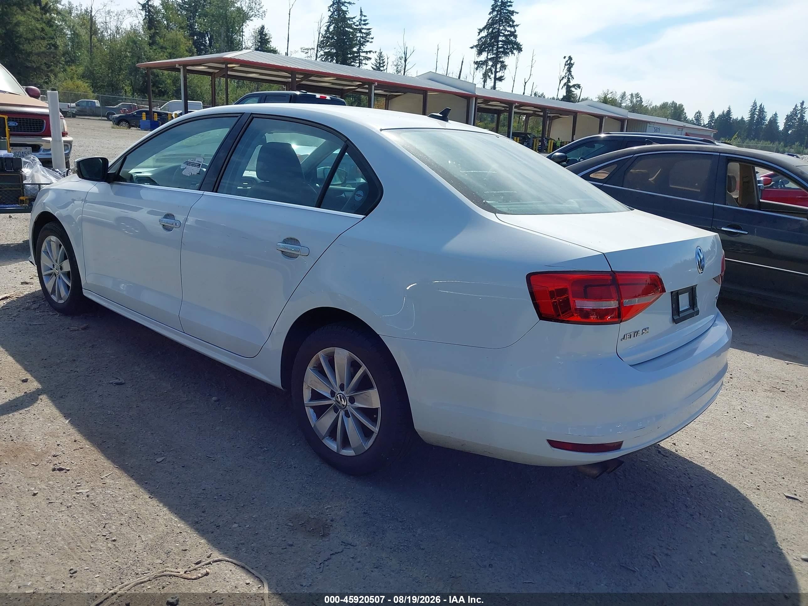2015 Volkswagen Jetta 1.8t Se White vin: 3VWD17AJ4FM286047