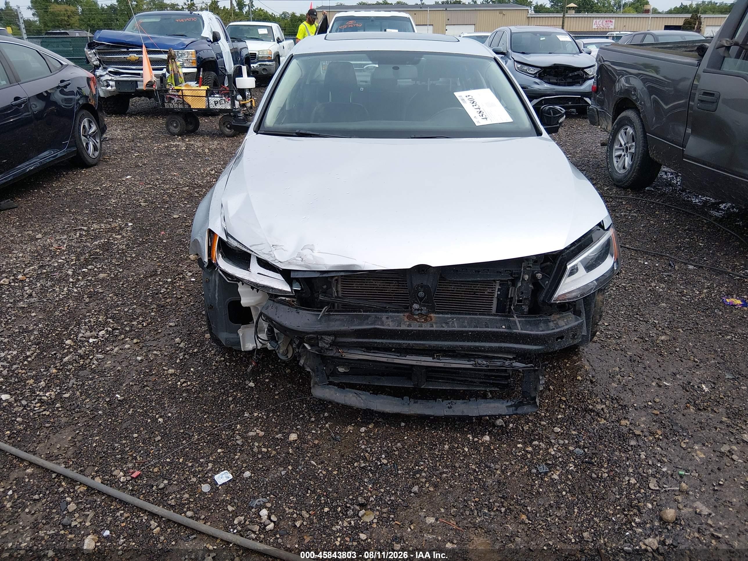 2015 Volkswagen Jetta 1.8t Se Silver vin: 3VWD17AJ4FM299073