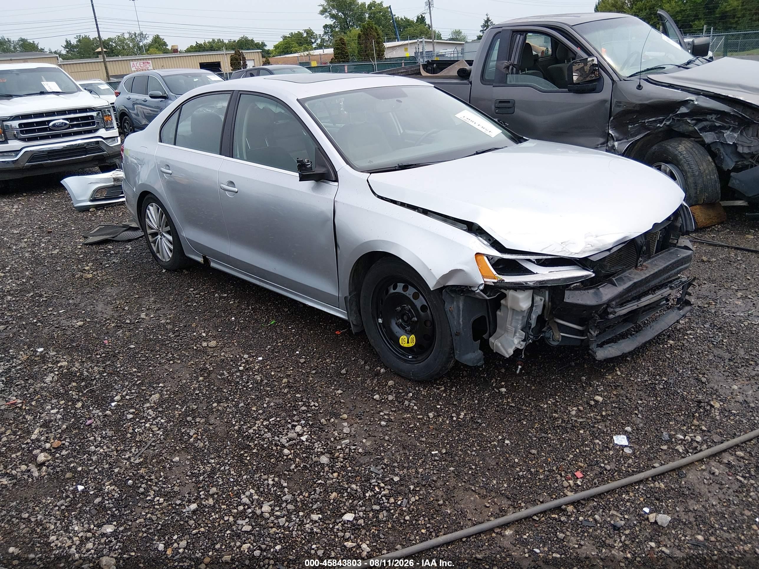 2015 Volkswagen Jetta 1.8t Se Silver vin: 3VWD17AJ4FM299073
