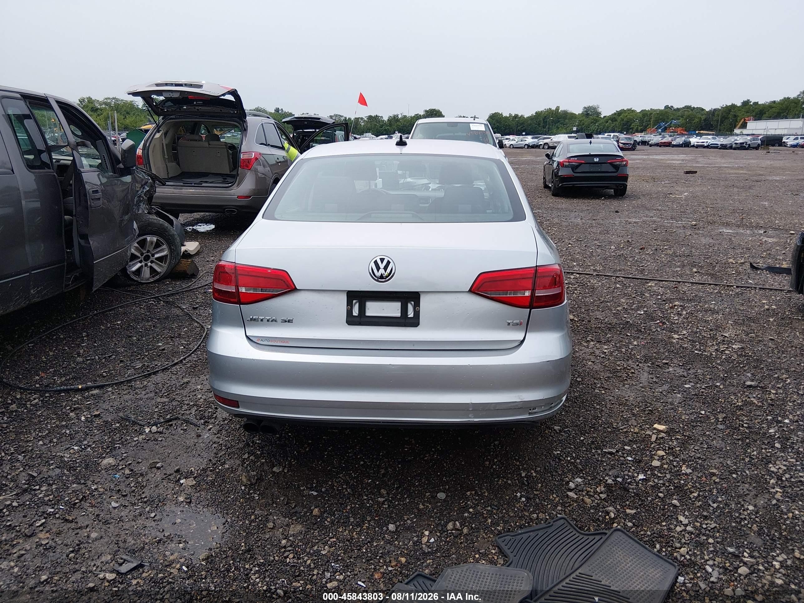 2015 Volkswagen Jetta 1.8t Se Silver vin: 3VWD17AJ4FM299073