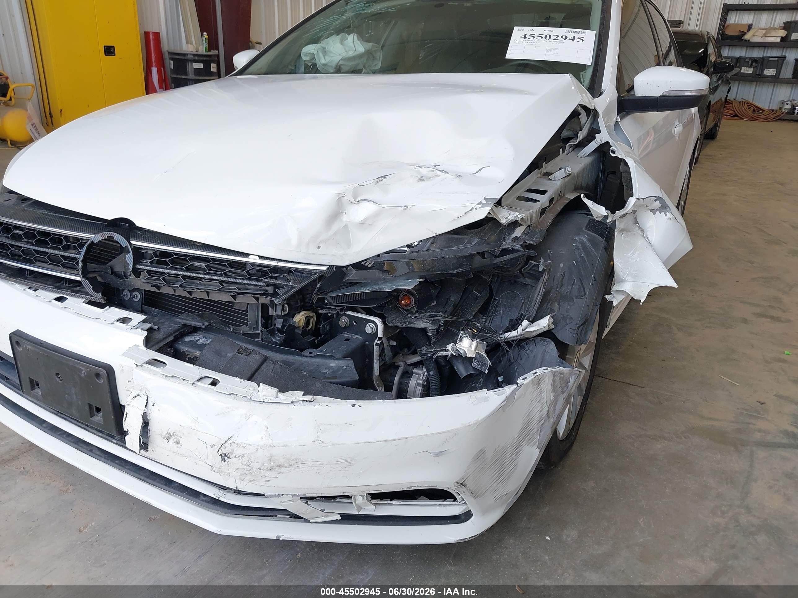 2015 Volkswagen Jetta 1.8t Se Белый vin: 3VWD17AJ4FM406218