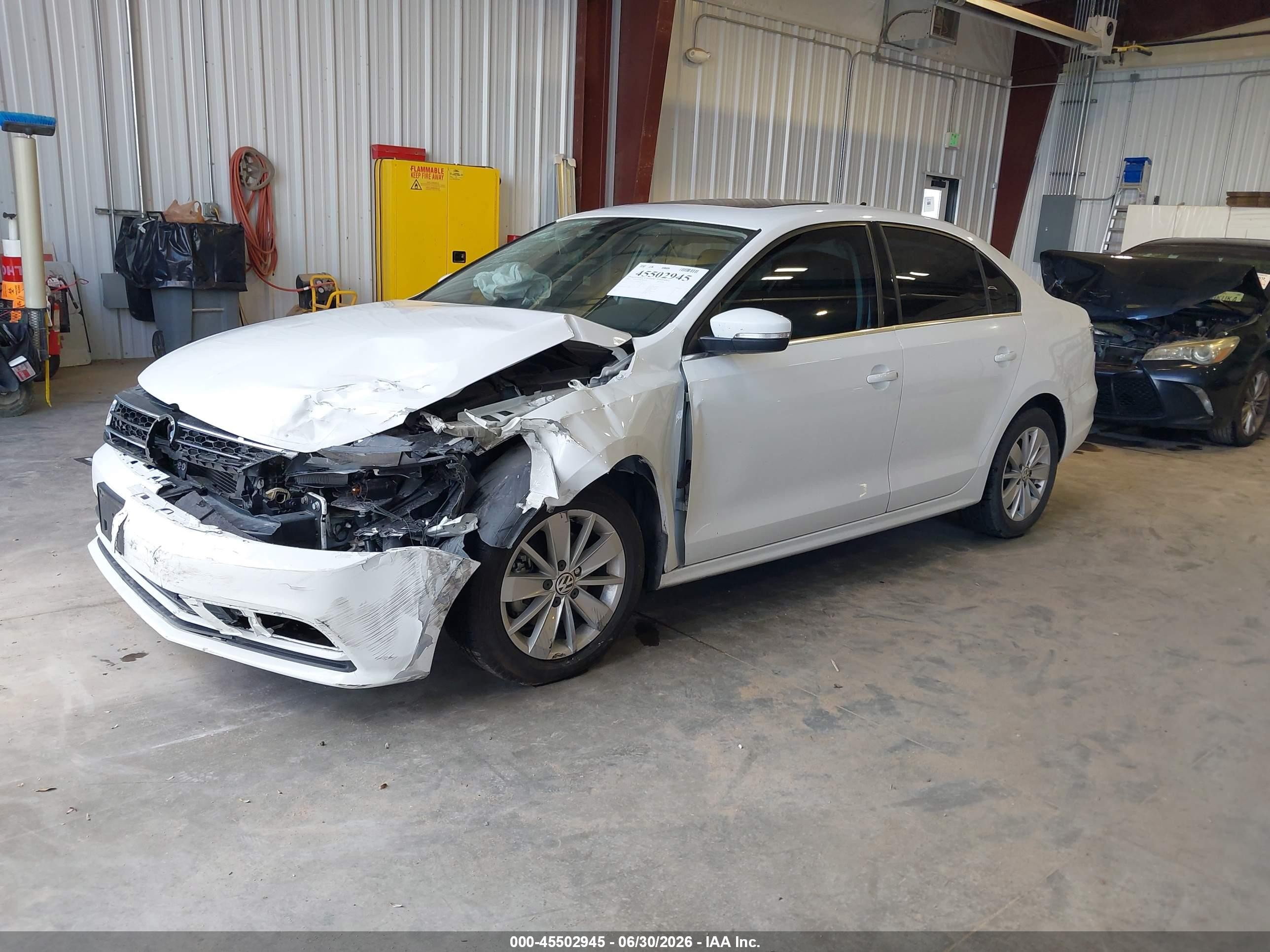 2015 Volkswagen Jetta 1.8t Se Белый vin: 3VWD17AJ4FM406218