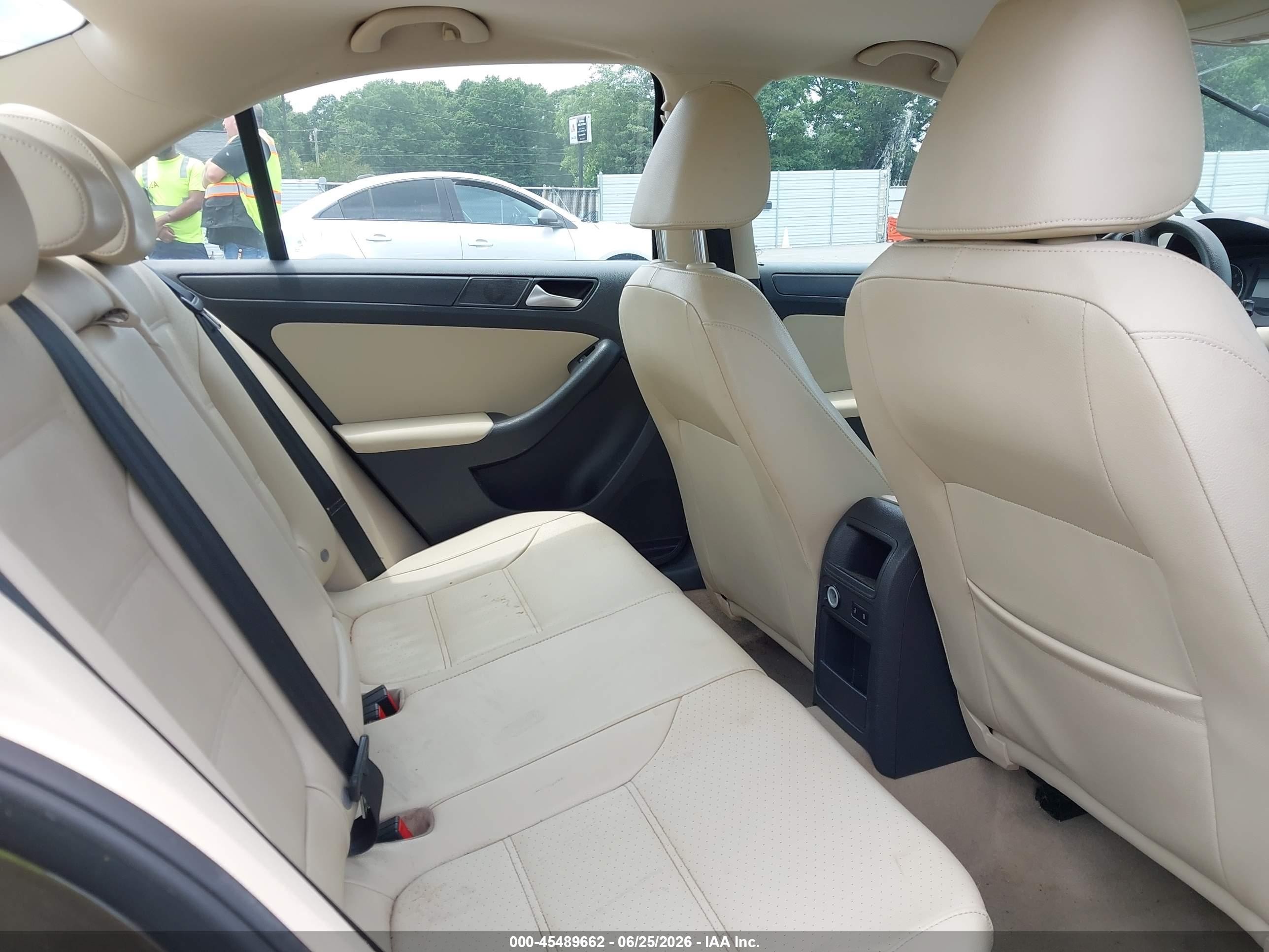 2014 Volkswagen Jetta 1.8t Se Brown vin: 3VWD17AJ5EM211145