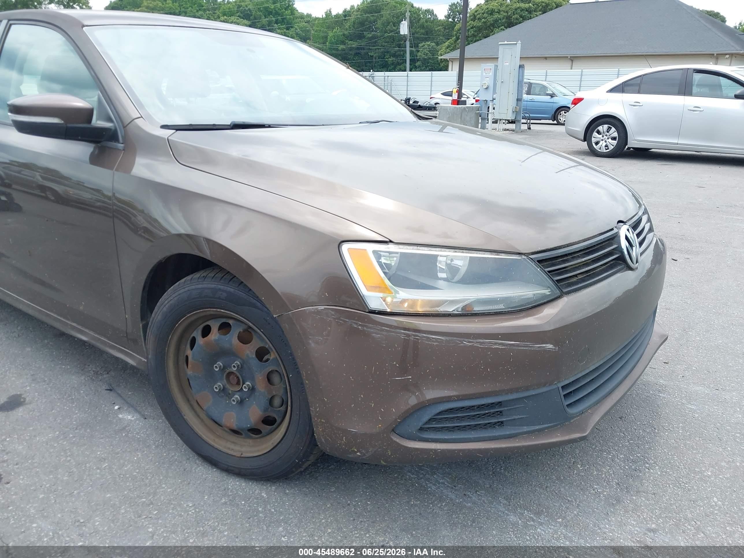 2014 Volkswagen Jetta 1.8t Se Brown vin: 3VWD17AJ5EM211145