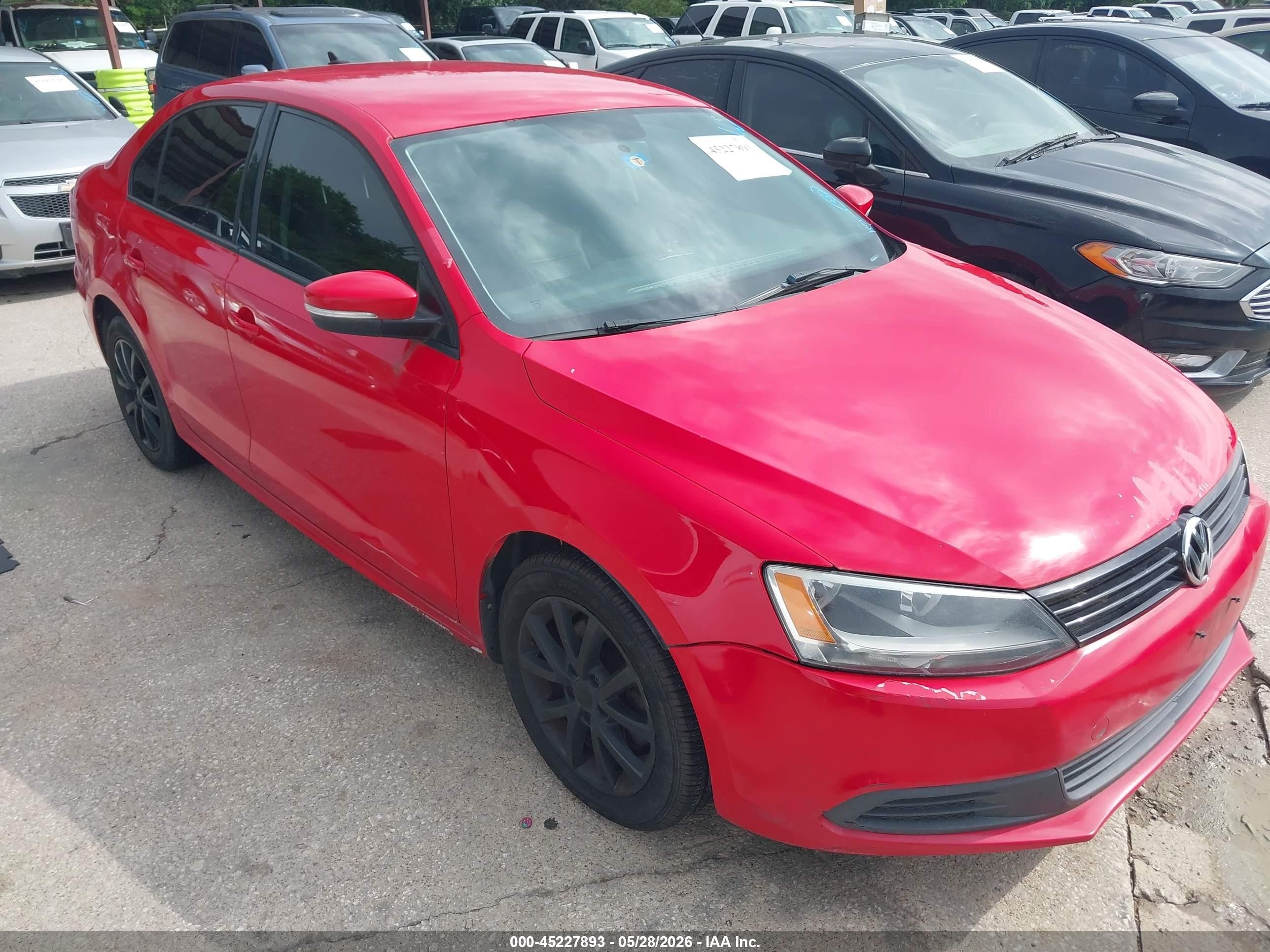 3VWD17AJ5EM230052