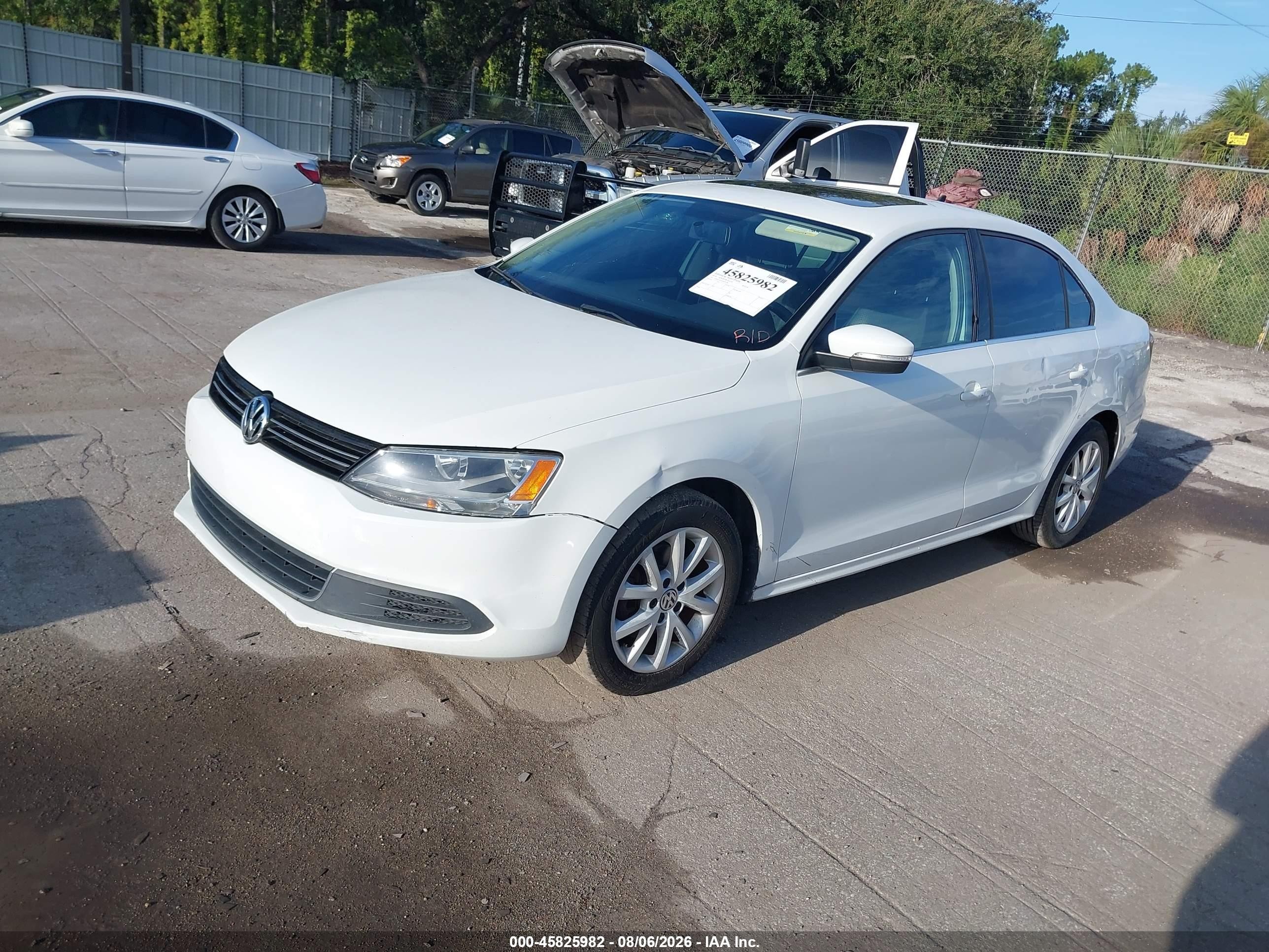 2014 Volkswagen Jetta 1.8t Se White vin: 3VWD17AJ5EM294706