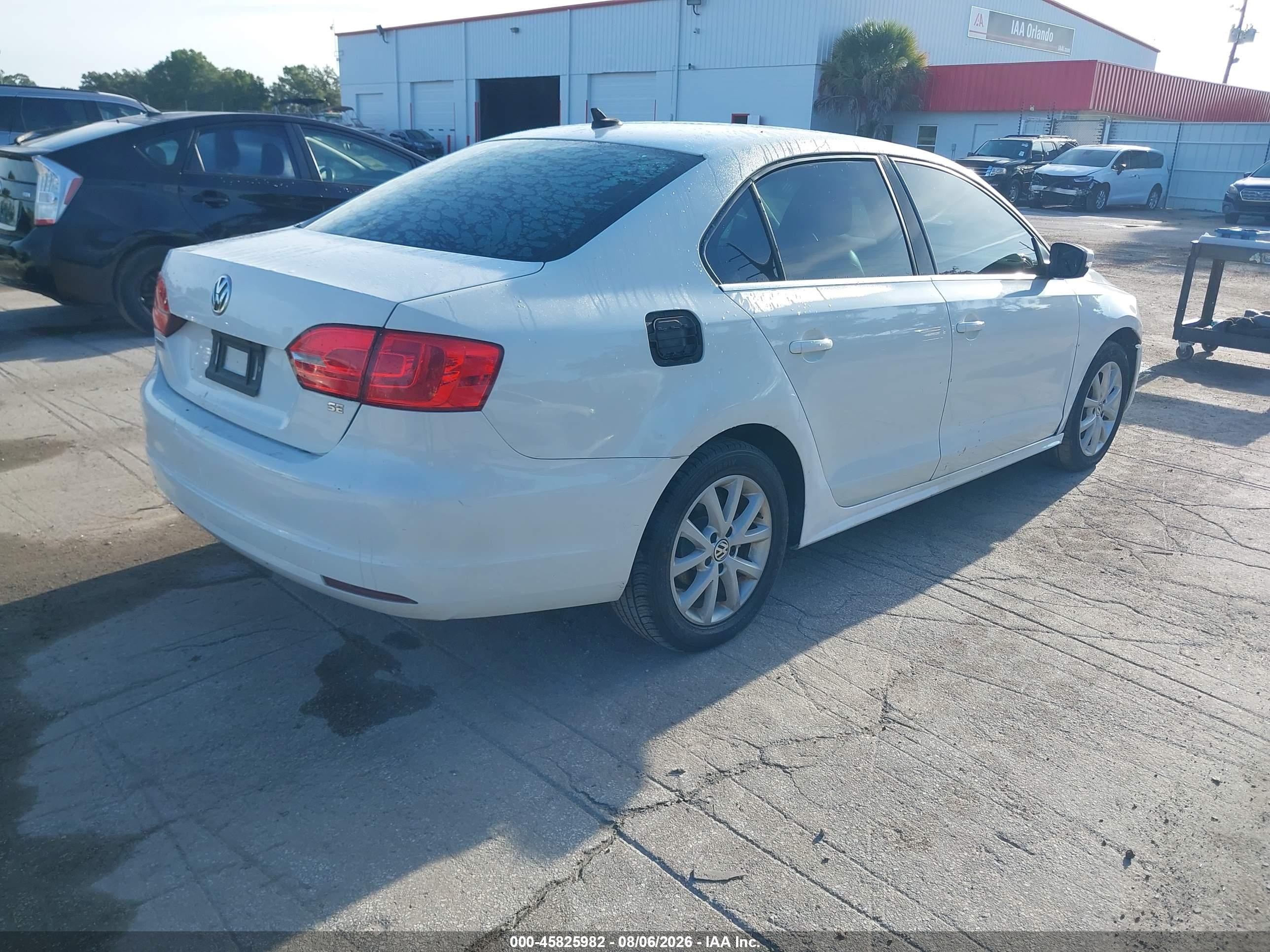 2014 Volkswagen Jetta 1.8t Se White vin: 3VWD17AJ5EM294706