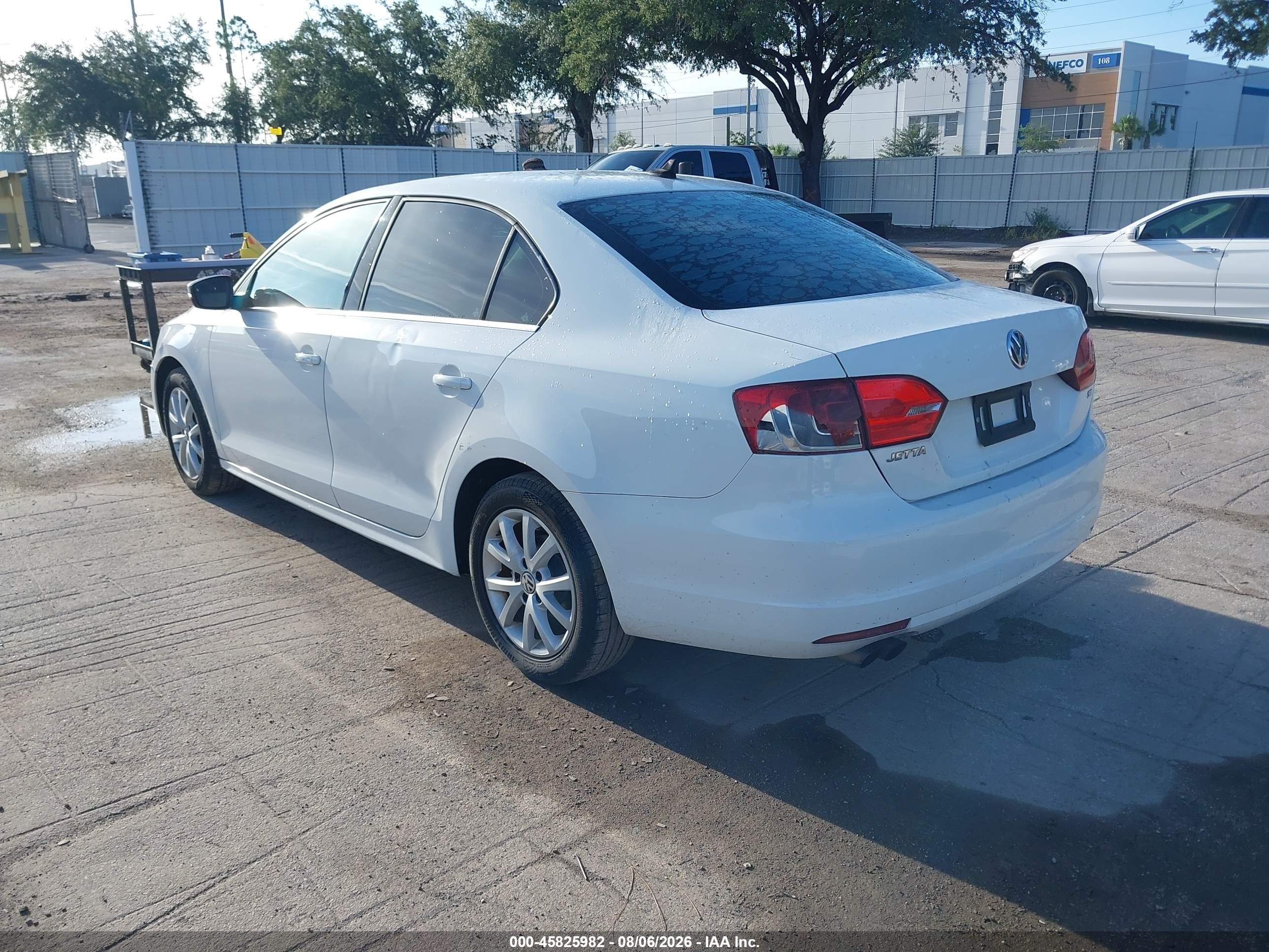 2014 Volkswagen Jetta 1.8t Se White vin: 3VWD17AJ5EM294706