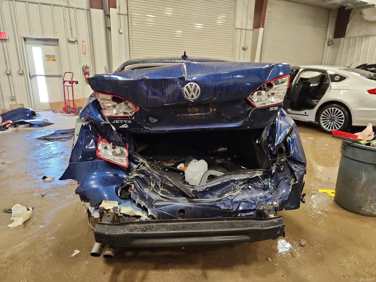 2014 Volkswagen Jetta Se Blue vin: 3VWD17AJ5EM296665