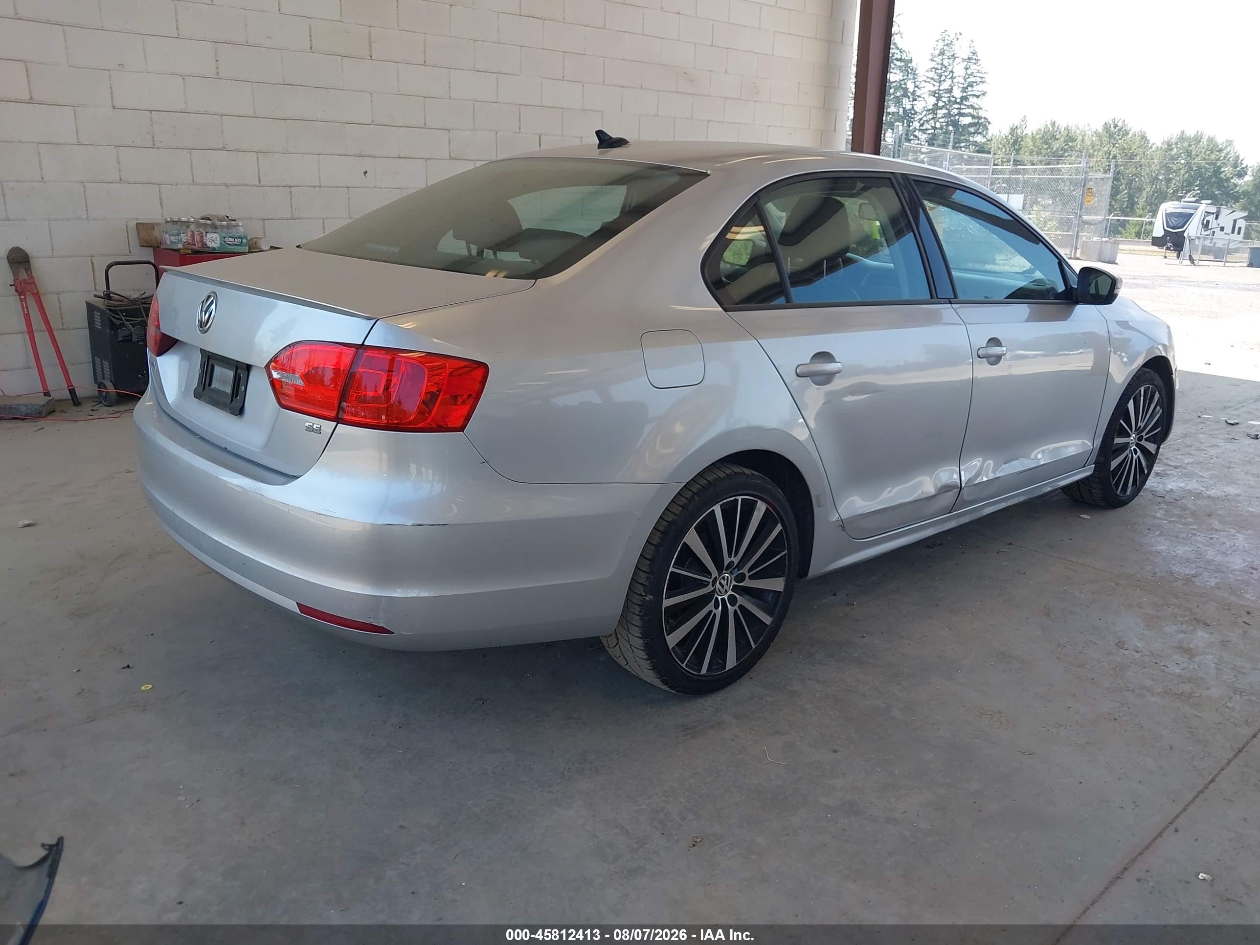 2014 Volkswagen Jetta 1.8t Se Silver vin: 3VWD17AJ5EM297699