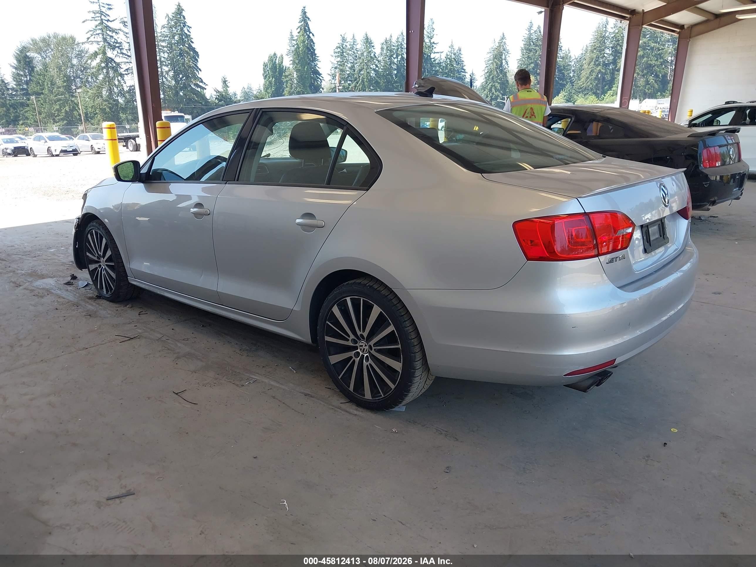 2014 Volkswagen Jetta 1.8t Se Silver vin: 3VWD17AJ5EM297699