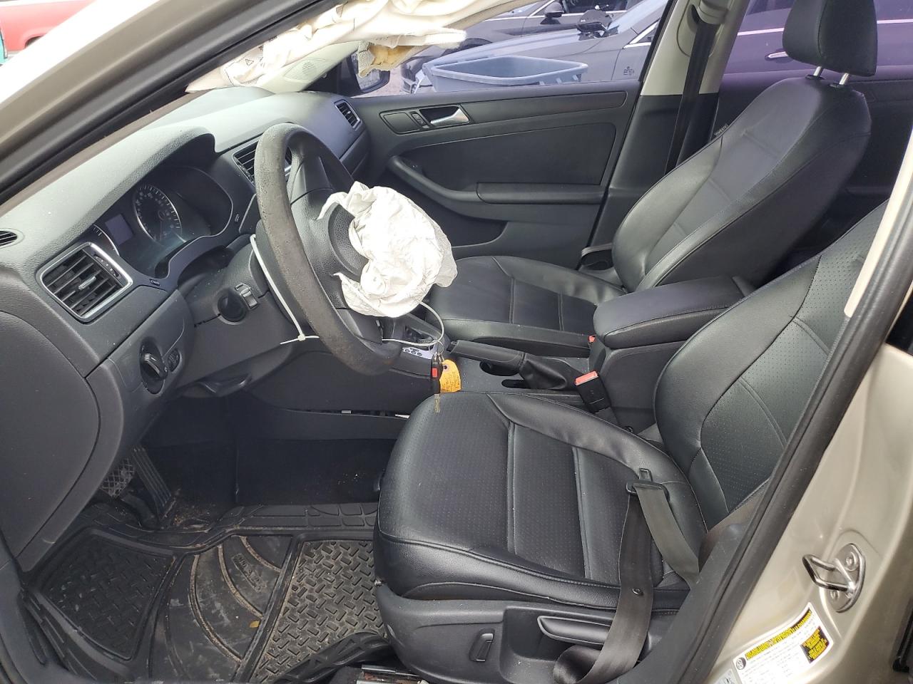 2014 Volkswagen Jetta Se Beige vin: 3VWD17AJ5EM312279