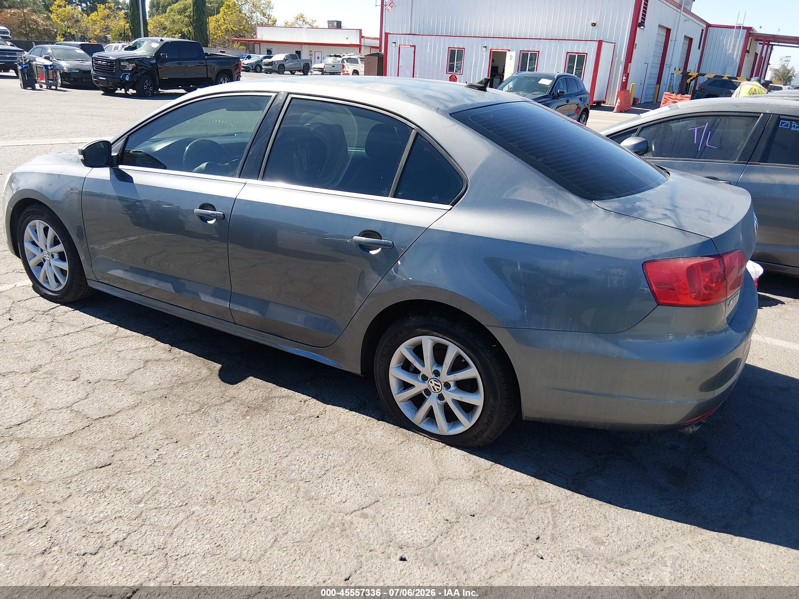 2014 Volkswagen Jetta 1.8t Se Gray vin: 3VWD17AJ5EM329082