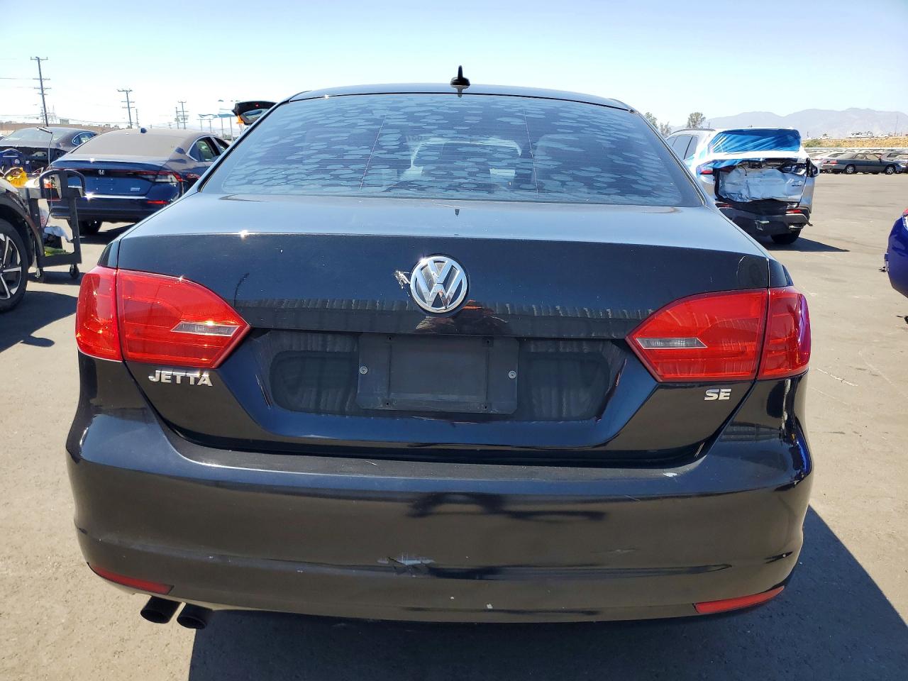2014 Volkswagen Jetta Se Black vin: 3VWD17AJ5EM370313