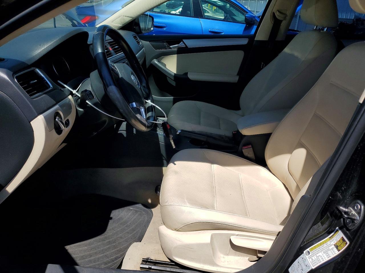 2014 Volkswagen Jetta Se Black vin: 3VWD17AJ5EM370313